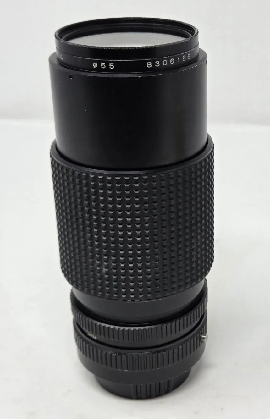 RMC Tokina 80-200mm f/4 Zoom Lens‎ Konica AR Mount Japan Manual Focus